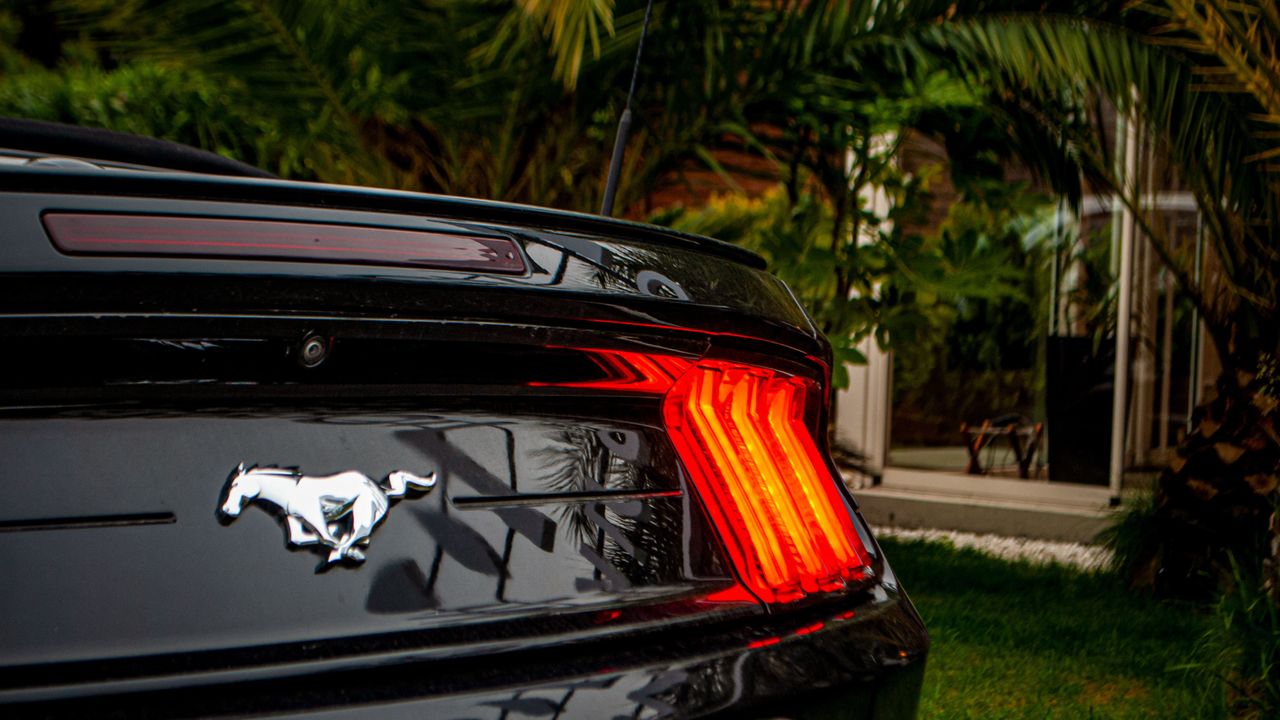 Фото Ford Mustang - 6