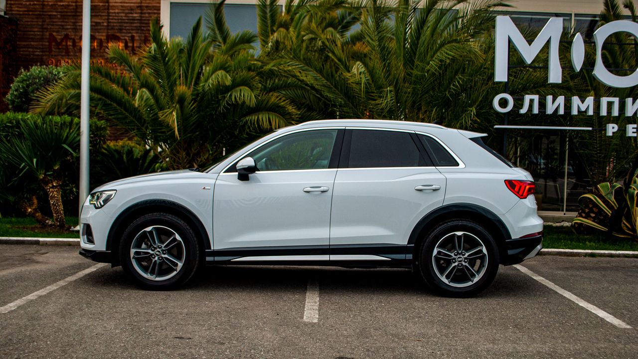 Фото Audi Q3 - 6
