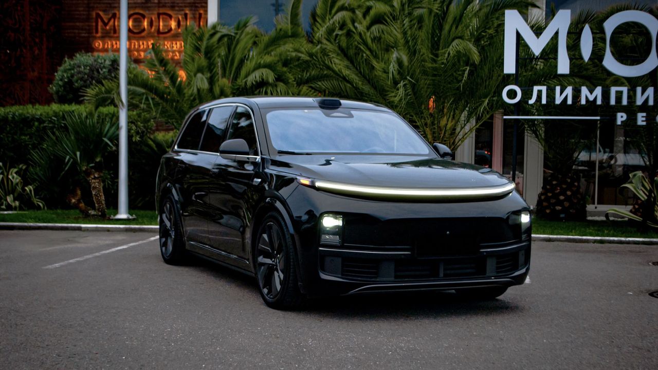 Фото Li Auto Li9 - 1