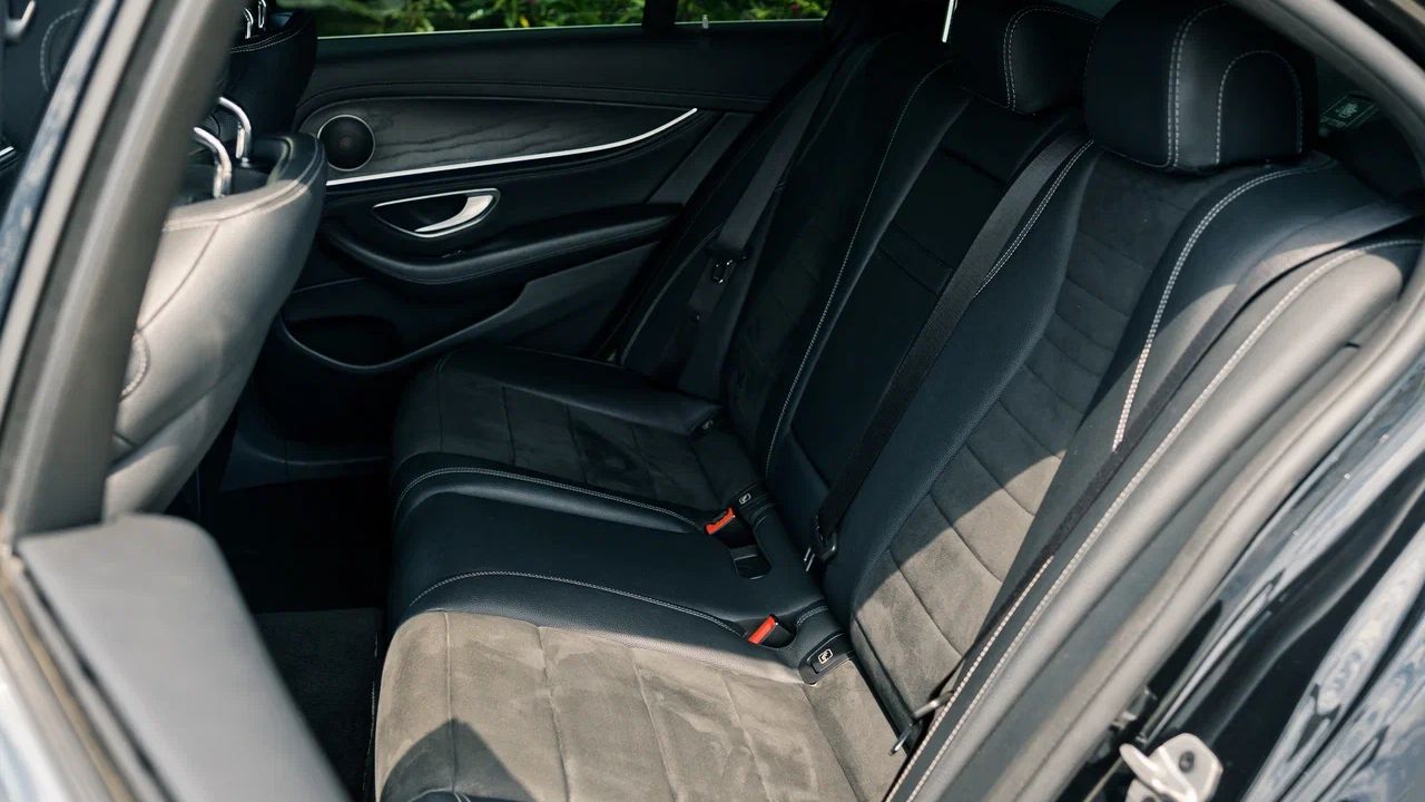 Фото Mercedes Benz E 200 - 5
