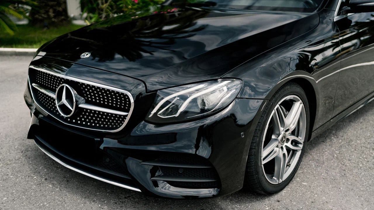 Фото Mercedes Benz E 200 - 2