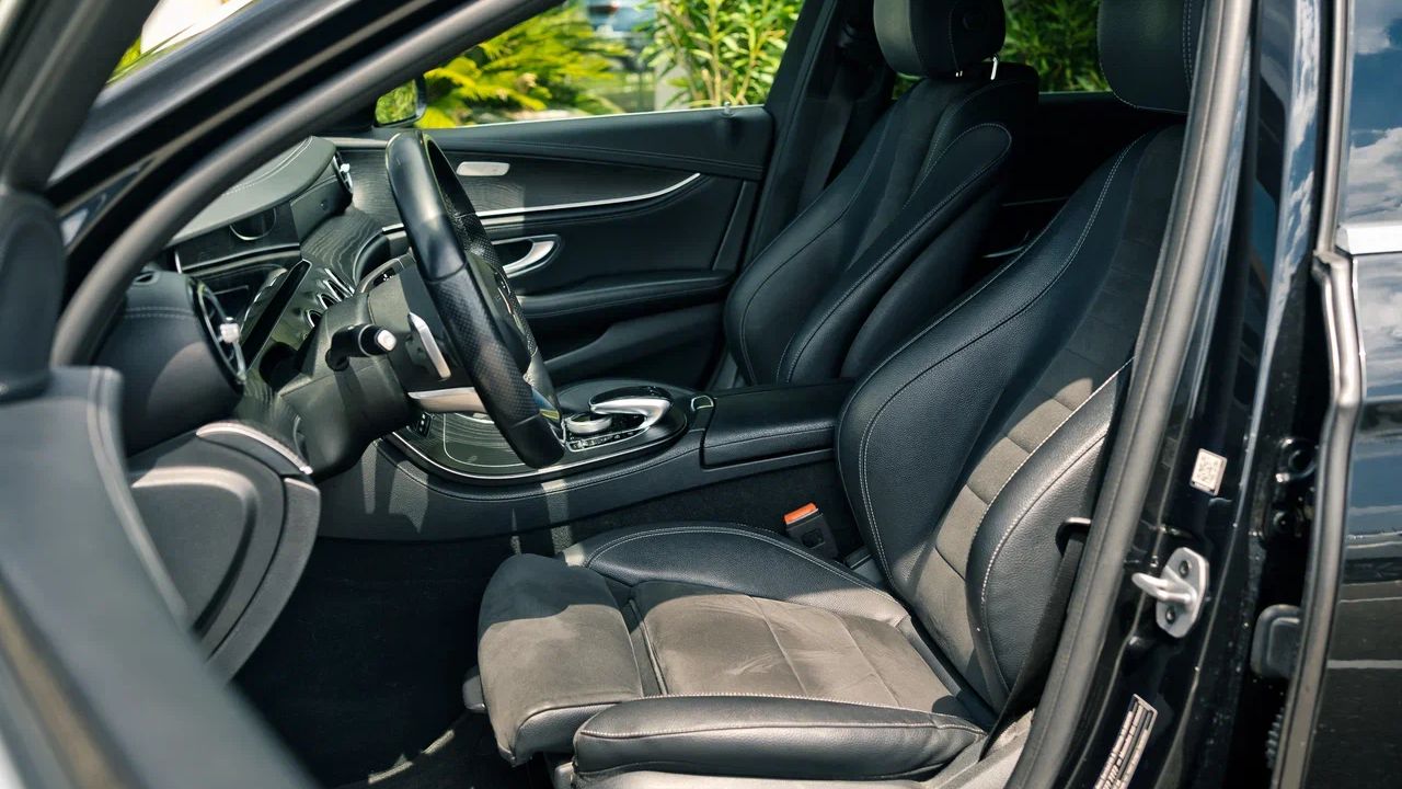 Фото Mercedes Benz E 200 - 4