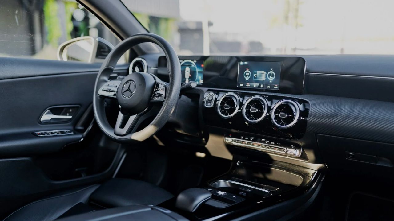 Фото Mercedes-Benz А200 - 3