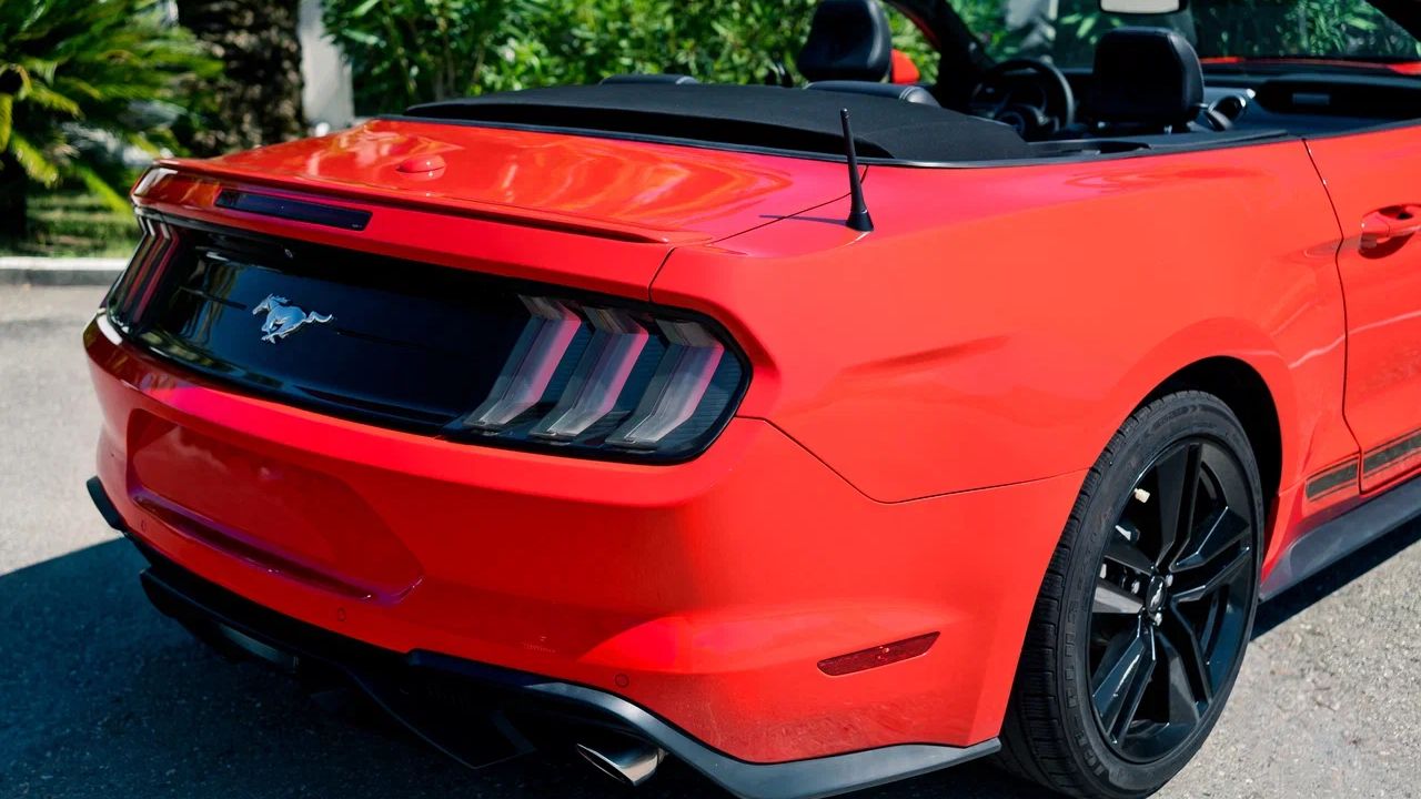 Фото Ford Mustang - 7