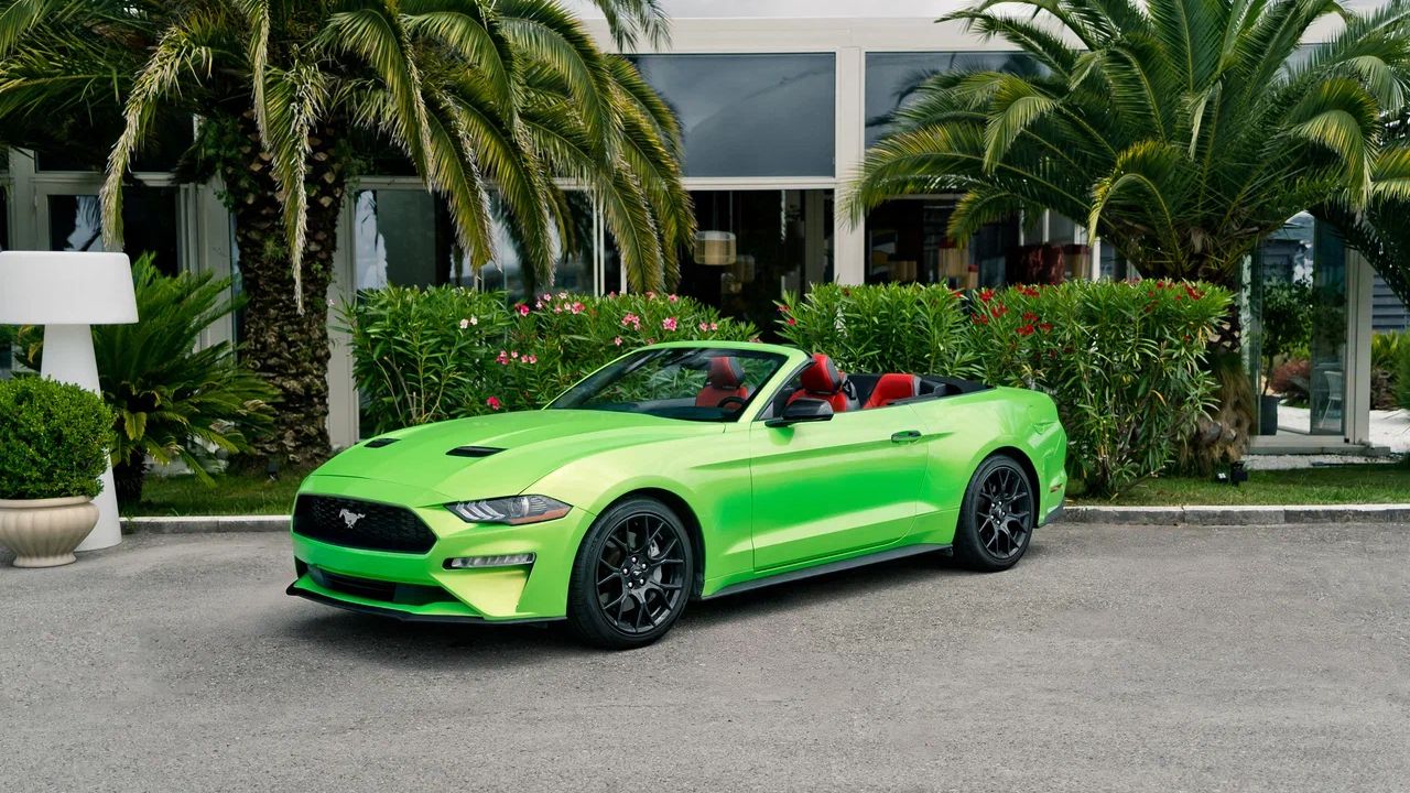 Фото Ford Mustang - 1