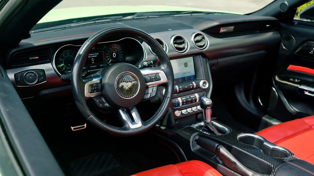 Фото Ford Mustang - 3