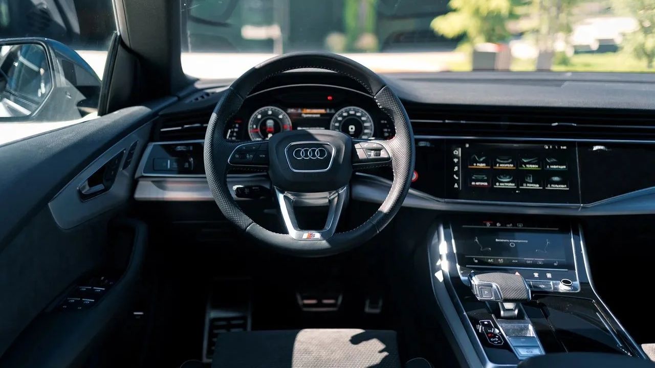 Фото Audi Q8 RS - 3