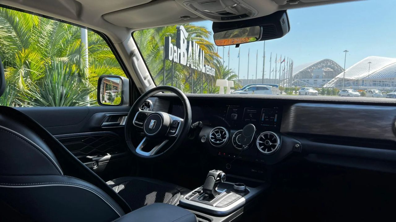 Фото Tank 300 - 3